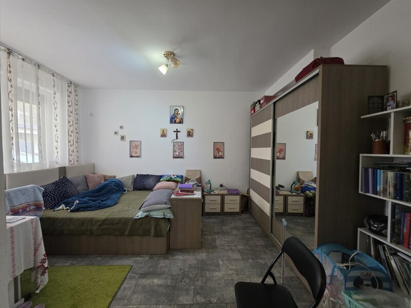 Berceni, pe Postalionului, an 2019, centrala,stradal,ideal spatiu comercial